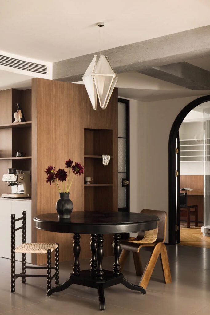 NHÀ PHỐ ARCH & WOOD